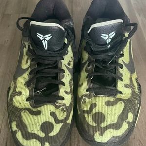 Kobe 7 system low poison dart frog 🐸